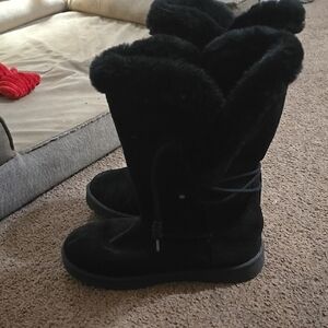 Women's Black Fur-Lined Boots